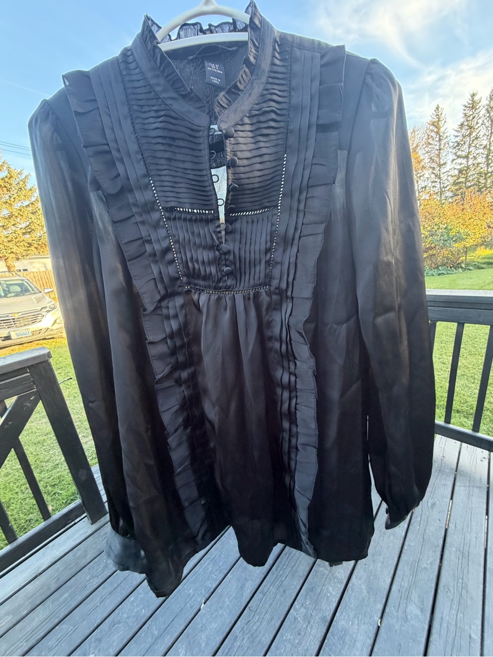 H&M Black Long-Sleeve Ruffle Pintuck Blouse - US 8